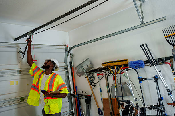 Professional Garage Door Panel Replacement technician working in San Carlos, TX